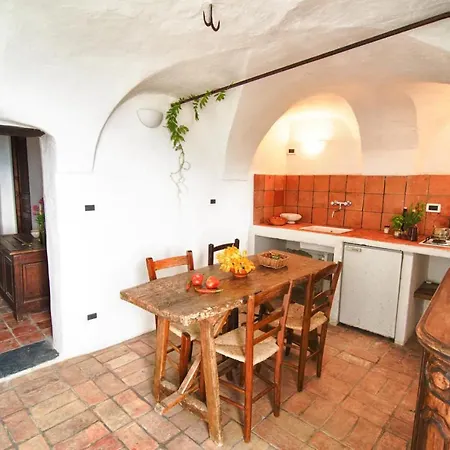 Lovers' Nest Holiday home Baiardo